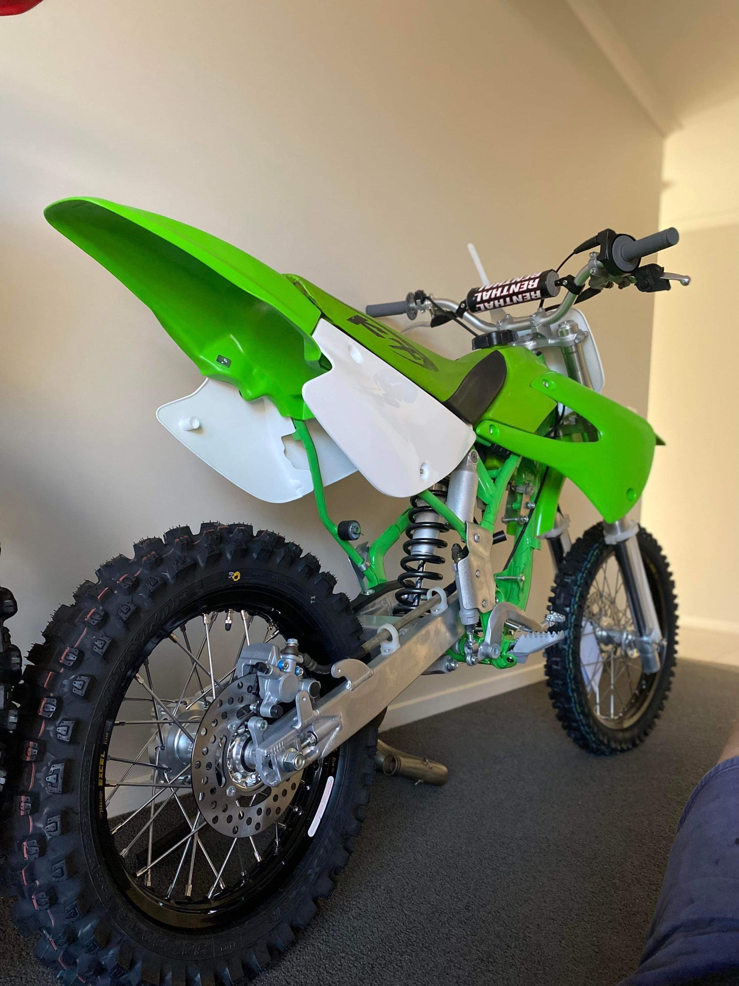 Bright Green Gloss